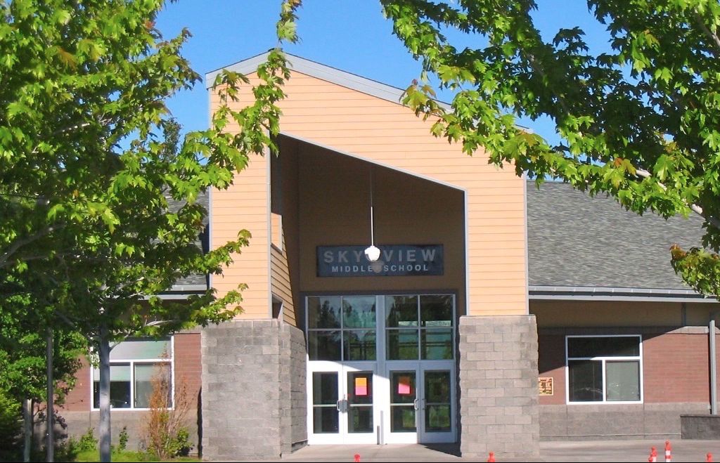Sky View Middle School exterior