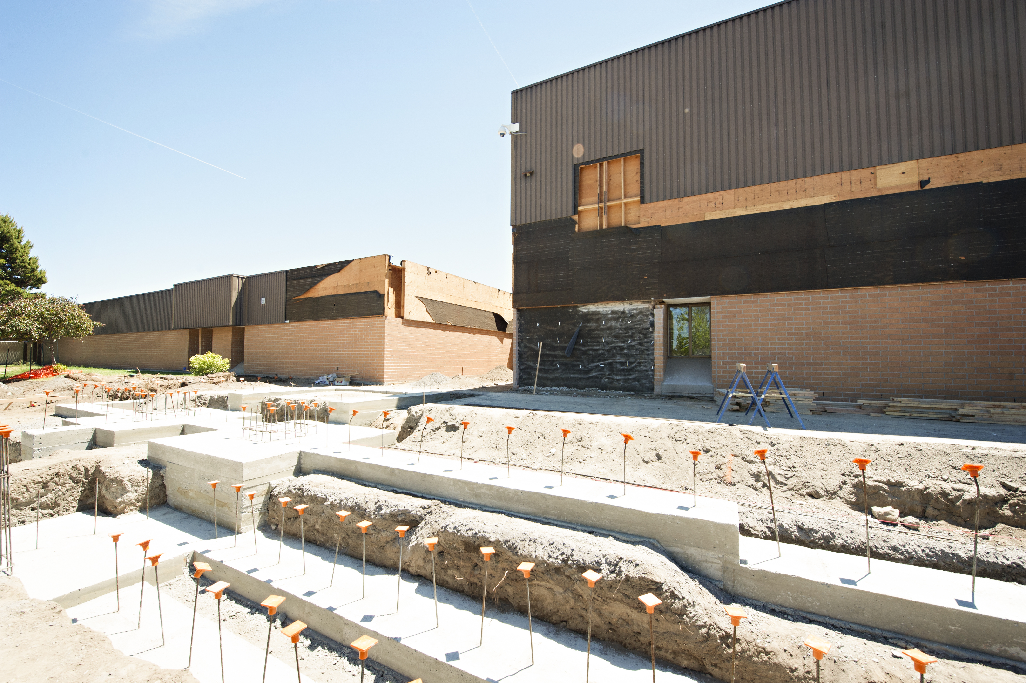 A picture of a school construction site