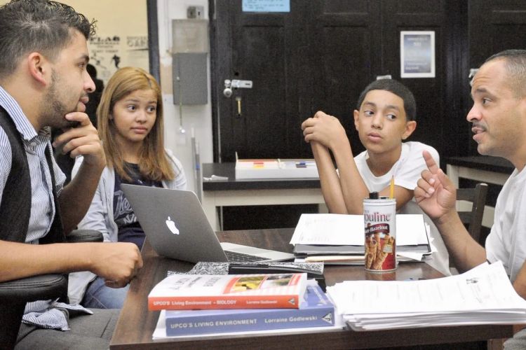 Bend-La Pine Schools :: Collaborative Conferences at RHS