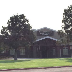 Ensworth_front.jpg