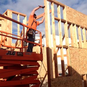 Generic_construction_2014.jpeg